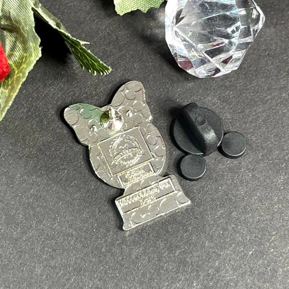 Disney Minnie Mouse Trading Pin Hidden Mickey Trophy Lapel Pin Brooch Jewelry - Picture 3 of 5